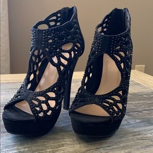 Dainty hooligan black open toed high heel booties